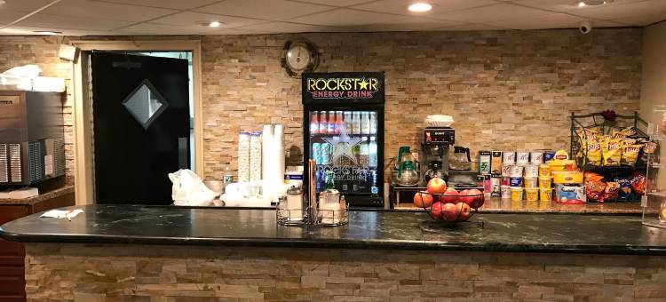 纽瓦克机场豪生酒店(Howard Johnson by Wyndham Newark Airport)图片