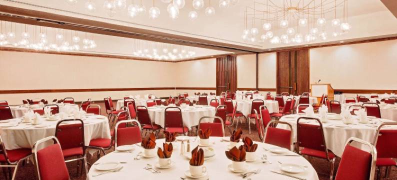 松林公园诺斯贝温德姆华美达度假酒店(Ramada by Wyndham Pinewood Park Resort North Bay)图片