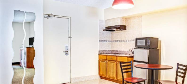 洛克威华美达酒店(Ramada by Wyndham Rockaway)图片