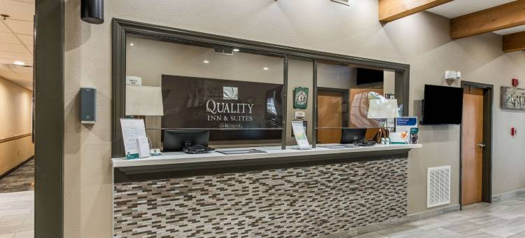 亨德森维尔平岩凯艺酒店(Quality Inn & Suites Hendersonville - Flat Rock)图片