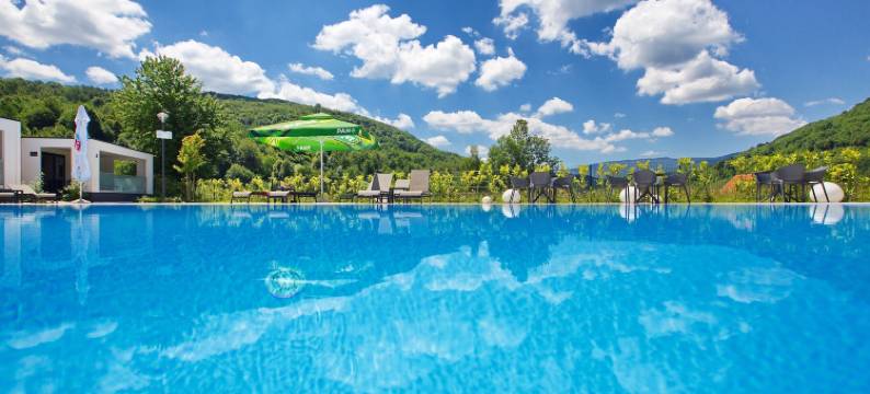 普利特维采活动房露营酒店(Mobile Homes Camping Plitvice)图片