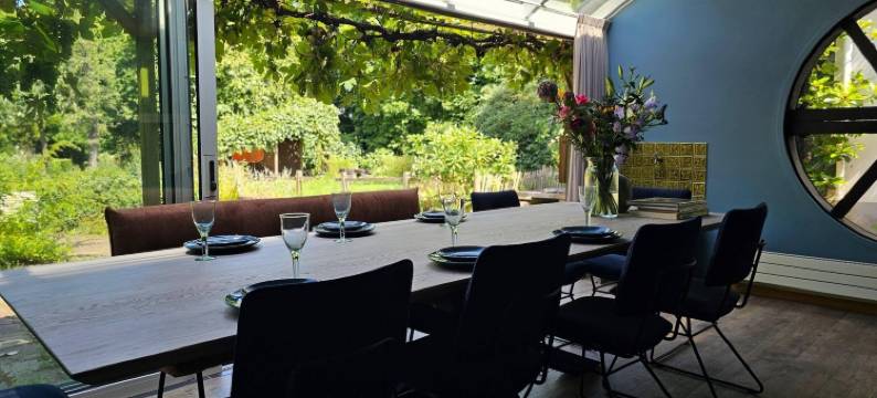 可容纳十人的莱恩德度假屋(Village House in Leende Near Star Restaurant)图片