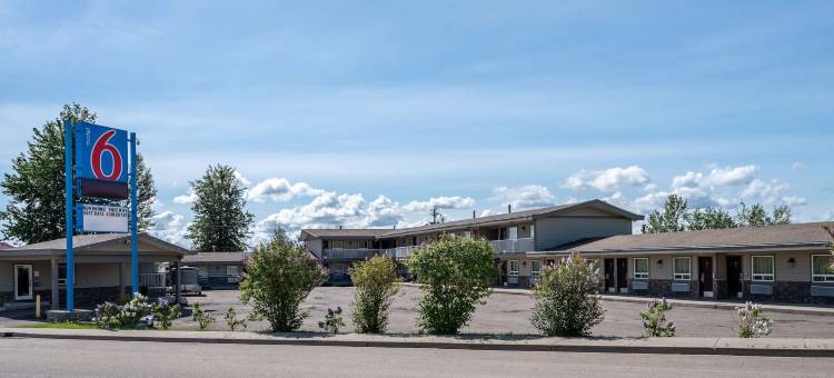 卑诗省纳尔逊堡 6 号汽车旅馆(Motel 6 Fort Nelson, BC)图片