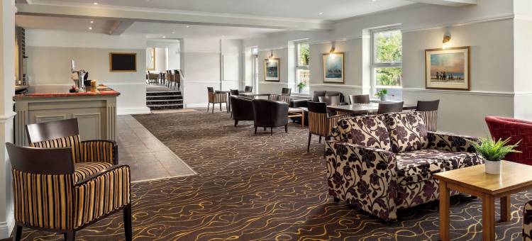 查尔顿汉姆温德姆华美达酒店(Ramada by Wyndham Cheltenham)图片