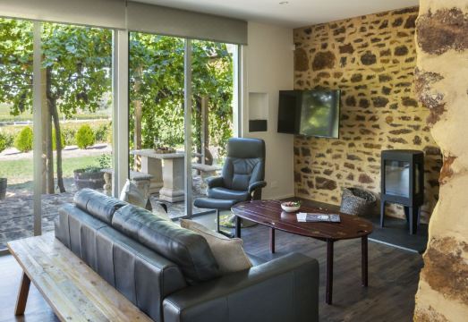 Barossa Shiraz Estate Hotel Overview