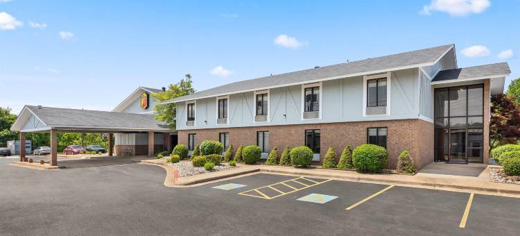 哈里森速8酒店(Super 8 by Wyndham Harrison AR)图片