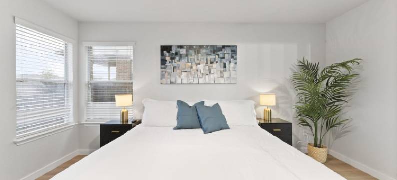 适合远程工作的大床宽带3居室(Modern & Homey 3Br Home, Remote Work Friendly, King Beds, Fast WiFi)图片