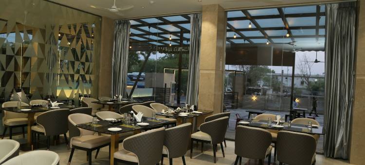 鲁图拉杰丽晶酒店(Hotel Ruturaj Regency)图片