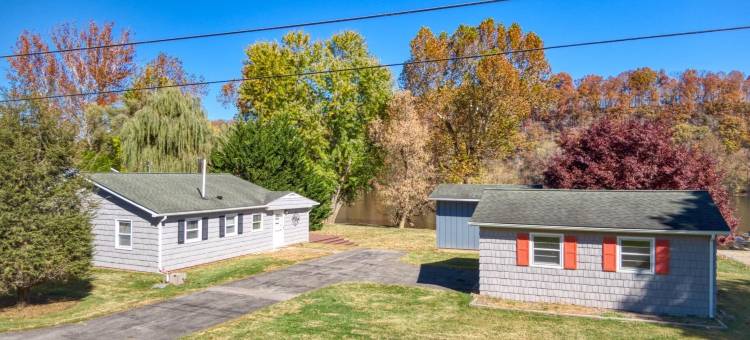 新河三卧室 - 钓鱼、皮划艇、热水浴缸、VT游戏周末(New River 3Br - Fishing, Hot Tub and VT Game Weekends)图片