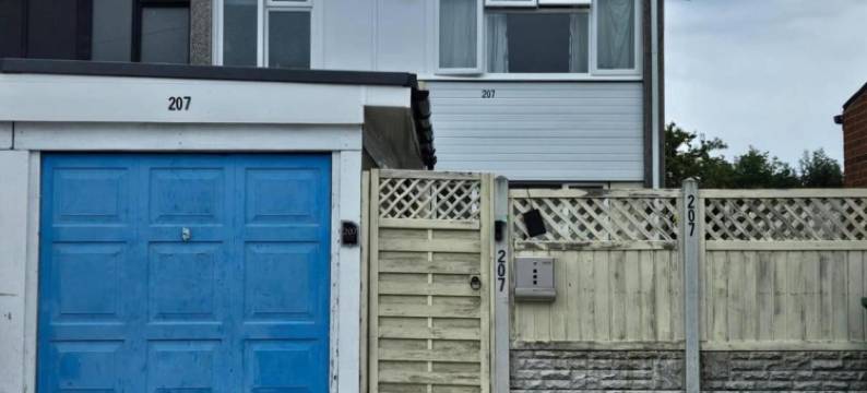 斯努兹登查尔维 – 免费停车，靠近M4 J6(SnoozeDen Chalvey – Free Parking, Near M4 J6)图片