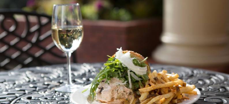 麦克梅纳敏山林小屋(McMenamins Grand Lodge)图片