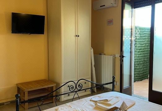 B&B Zio Cici Hotel Overview