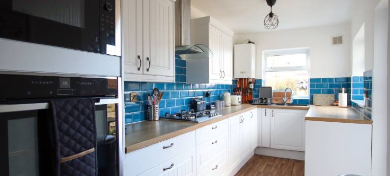 现代家居在友好的伊斯顿 - 免费停车(Contemporary Home in Friendly Easton, Free Parking)图片