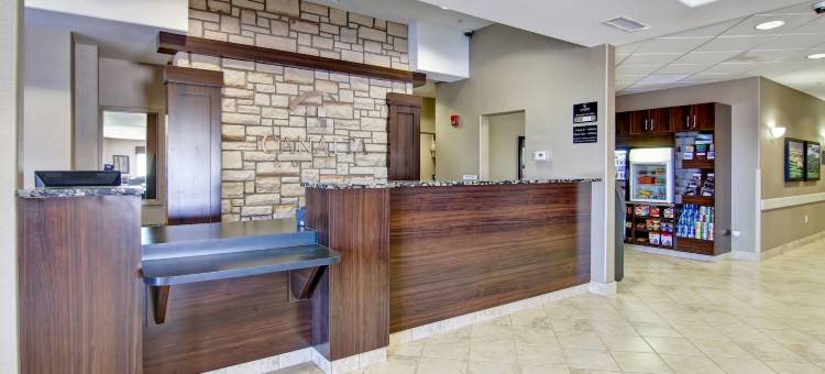 艾斯特哈兹卡纳尔塔酒店(Canalta Hotel Esterhazy)图片