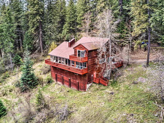 宽敞的Sun-up湾小屋,距市中心Cda 20分钟!