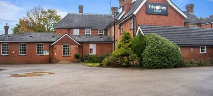 盖特威克特里维尔斯酒店(Trivelles Gatwick Hotel & Airport Parking)图片