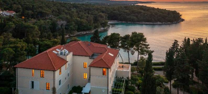 维拉鲁卡别墅(Aminess Vival Velaris Resort)图片