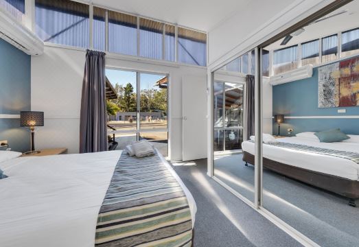 Ingenia Holidays AvinaHotel Overview