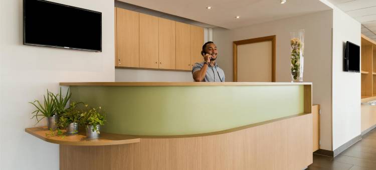 蒙彼利埃东生态公园原创城市酒店(The Originals City, Hôtel Ecoparc, Montpellier Est)图片