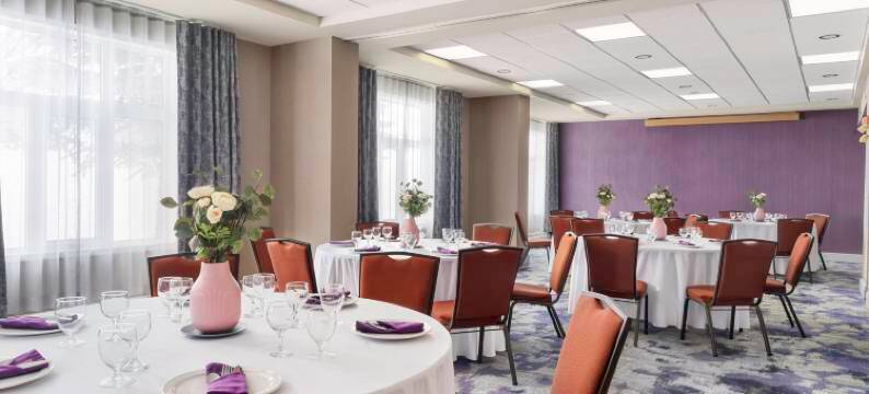 卡尔加里机场希尔顿花园旅馆(Hilton Garden Inn Calgary Airport)图片