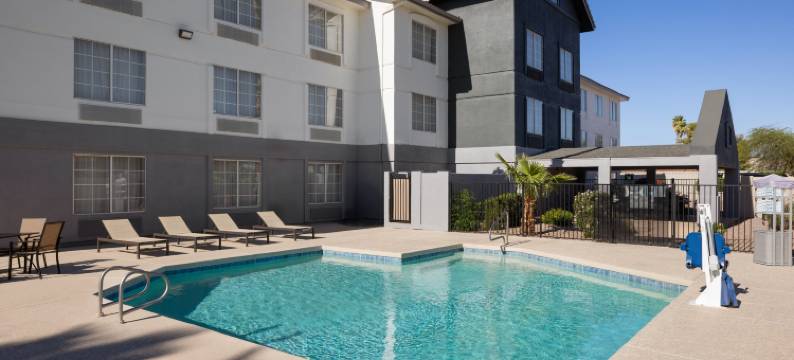 瑟普莱斯菲尼克斯加纳酒店(Garner Hotel PHOENIX NORTHWEST - SURPRISE by IHG)图片