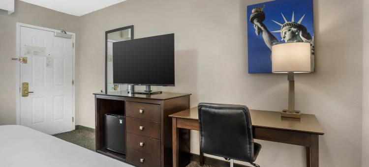 利堡贝斯特韦斯特酒店(Best Western Fort Lee)图片