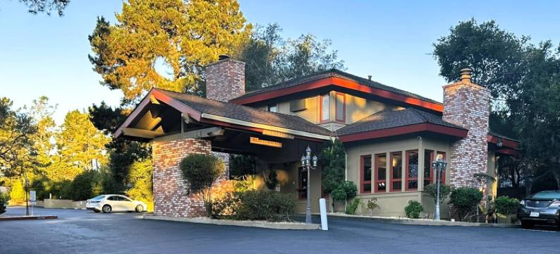 蒙特雷半岛机场舒适酒店(Comfort Inn Monterey Peninsula Airport)图片