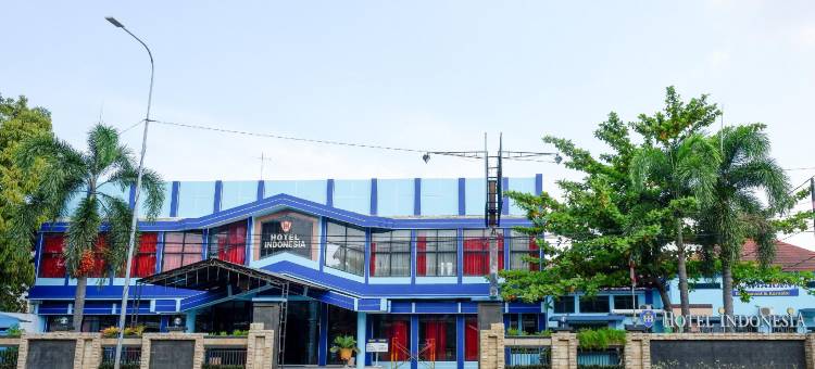 红多兹Plus伊斯兰酒店-近北加浪岸站2号(RedDoorz Plus Syariah Near Stasiun Pekalongan 2)图片