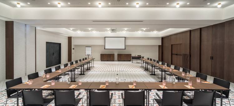 马德里卡斯特利亚纳希尔顿嘉悦里酒店(Canopy by Hilton Madrid Castellana)图片