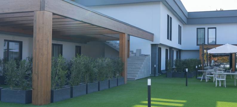 湖泊及更多套房酒店(Lake and More Suite Hotel)图片