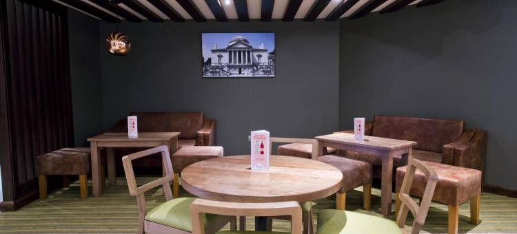 伦敦奇司威克宫普瑞米尔酒店(Premier Inn London Chiswick)图片