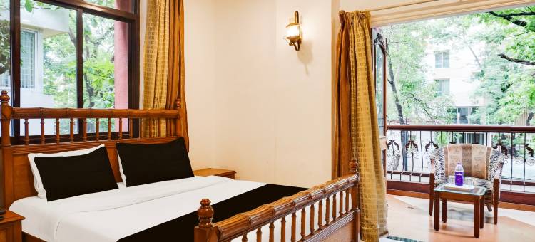 Super Townhouse Oak Prabhat Road Formerly Hotel Royalty图片