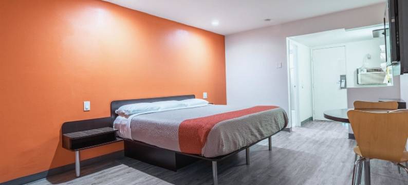 加利福尼亚州66号公路巴斯托6号汽车旅馆(Motel 6 Barstow, CA - Route 66)图片