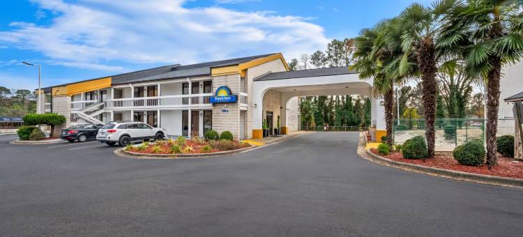 罗利中城温德姆戴斯酒店(Days Inn by Wyndham Raleigh Midtown)图片
