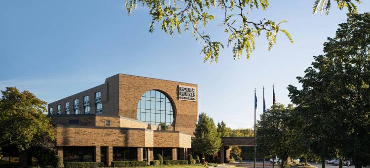 密尔沃基北岸福朋喜来登酒店(Four Points by Sheraton Milwaukee North Shore)图片