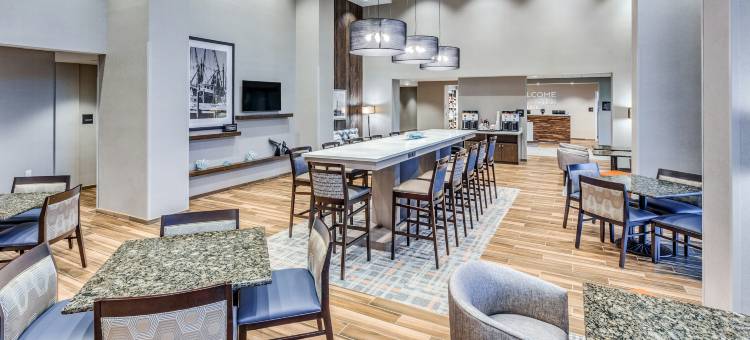 欢朋酒店及套房基特里-朴茨茅斯(Hampton Inn & Suites Kittery-Portsmouth)图片