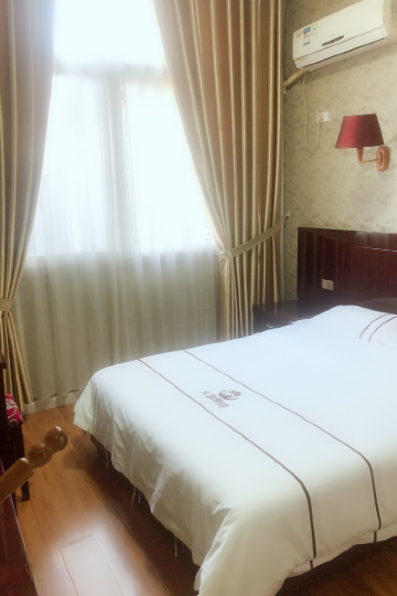 县市场监督管理局容美工商所附近酒店,鹤峰酒店预订查询,鹤峰宾馆住宿