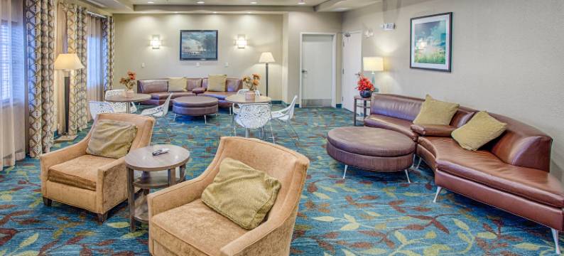 法戈Candlewood Suites酒店-北达科他州立大学 洲际旗下(Candlewood Suites FARGO-N. DAKOTA STATE UNIV. by IHG)图片