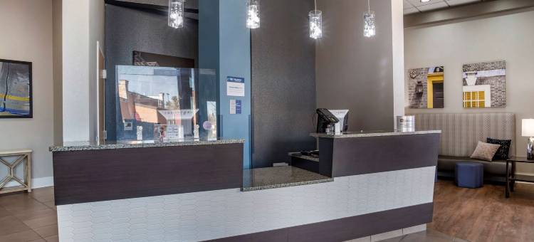 费城机场南-威得恩大学贝斯特韦斯特优质酒店(Best Western Plus Philadelphia Airport South at Widener University)图片