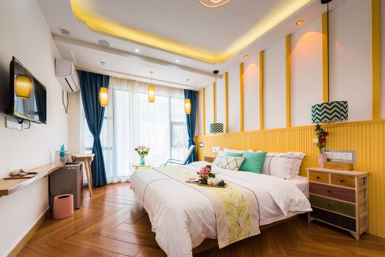 同里景区内杨掌柜小院儿河景民宿(中川路分店)