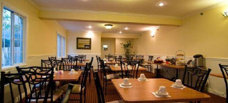 威尔希尔斯特酒店(Wilshire Crest Hotel)图片
