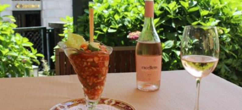 唐帕克酒店(Don Paco)图片