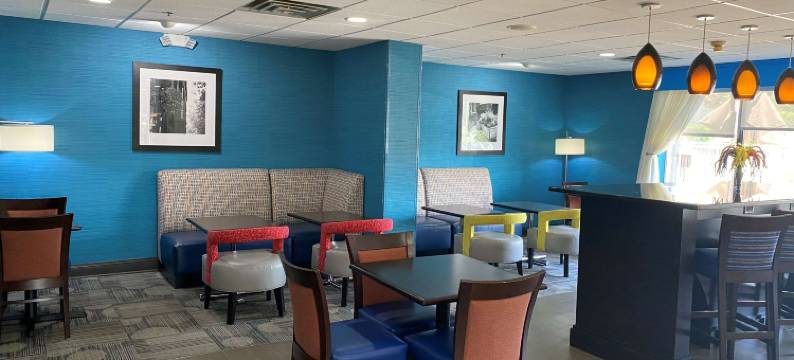 希尔顿欢朋酒店-奇斯韦尔堡马克斯梅多斯(Hampton Inn Ft. Chiswell-Max Meadows)图片