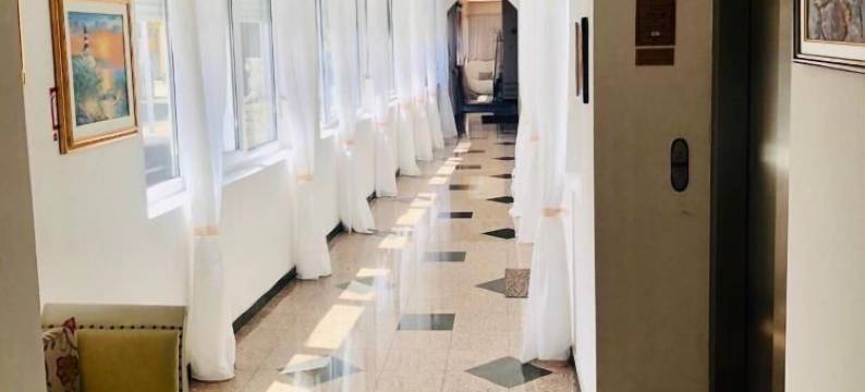 伽尼酒店(Hotel Garny Pleso)图片