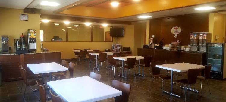 卡斯帕东-埃文斯维尔温德姆速8酒店(Super 8 by Wyndham Casper East/Evansville)图片