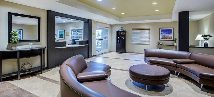 Candlewood Suites 保龄球绿色(Candlewood Suites BOWLING GREEN by IHG)图片