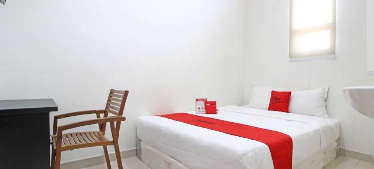 瑞德多兹酒店 - 近莫瓦第综合医院(RedDoorz Near RS Moewardi)图片