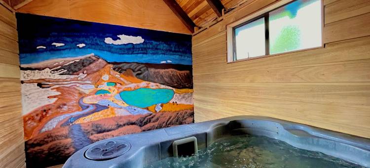 冒险住宿汽车旅馆及穿越汤加里罗国家公园活动(Adventure Lodge and Motels and Tongariro Crossing Track Transport)图片