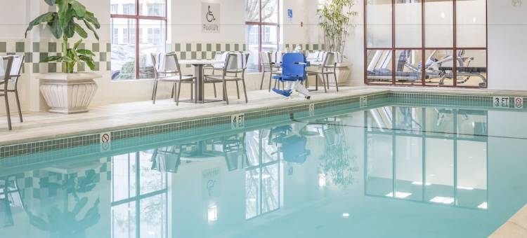 希尔顿逸林酒店-波士顿洛根机场切尔西(DoubleTree by Hilton Boston Logan Airport Chelsea)图片