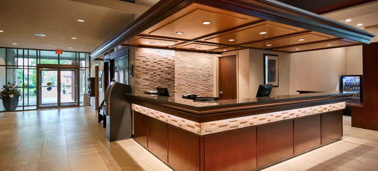 雅顿公园贝斯特韦斯特优质酒店(Best Western Plus the Arden Park Hotel)图片